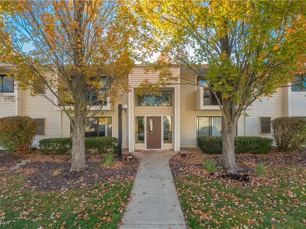 2995 N Bay Dr APT I14, Westlake, OH 44145