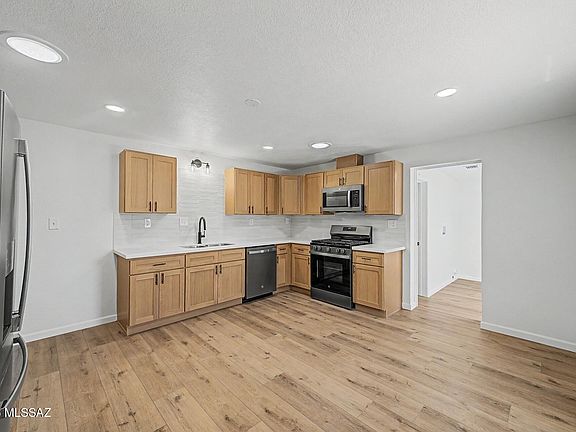 2nd image of 4155 E Montecito St