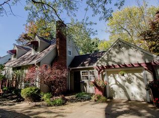 37939 Ridge Rd, Willoughby, OH 44094