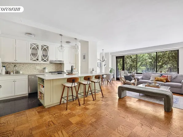 382 Central Park W APT 2B, New York, NY 10025