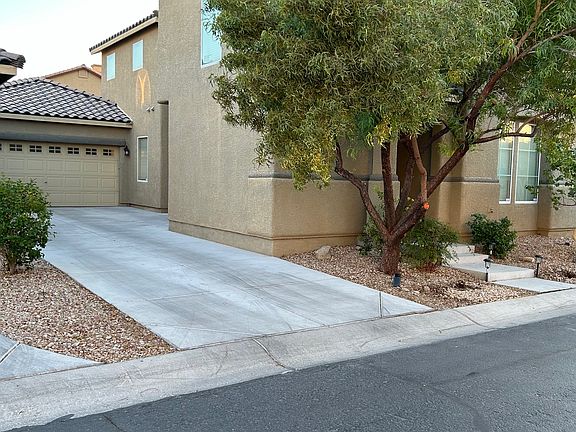 2nd image of 3325 Villa Campania Ct