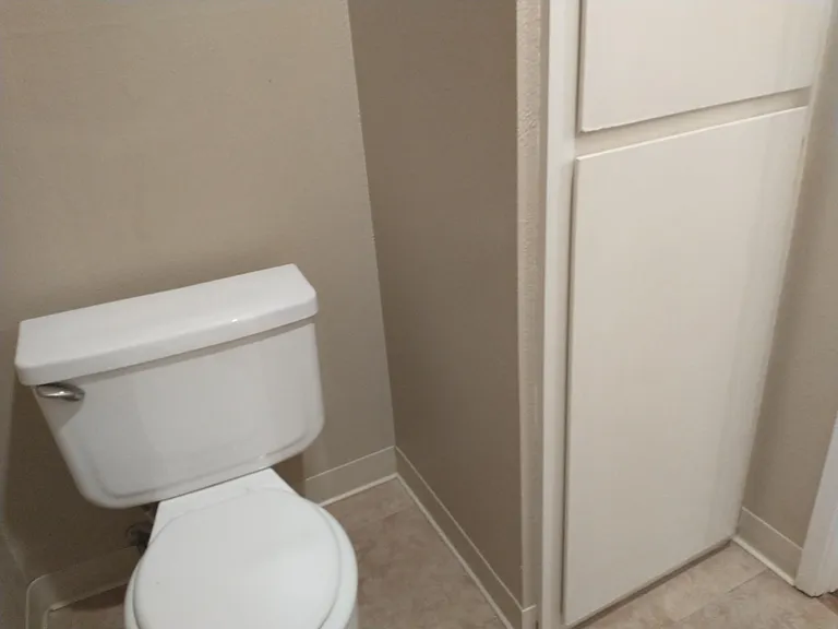 64 Peters Ave — Photo 11