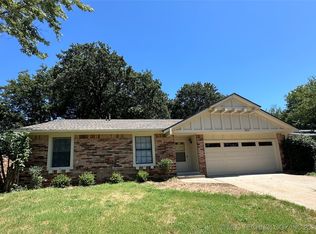 8111 S Date Pl, Broken Arrow, OK 74011