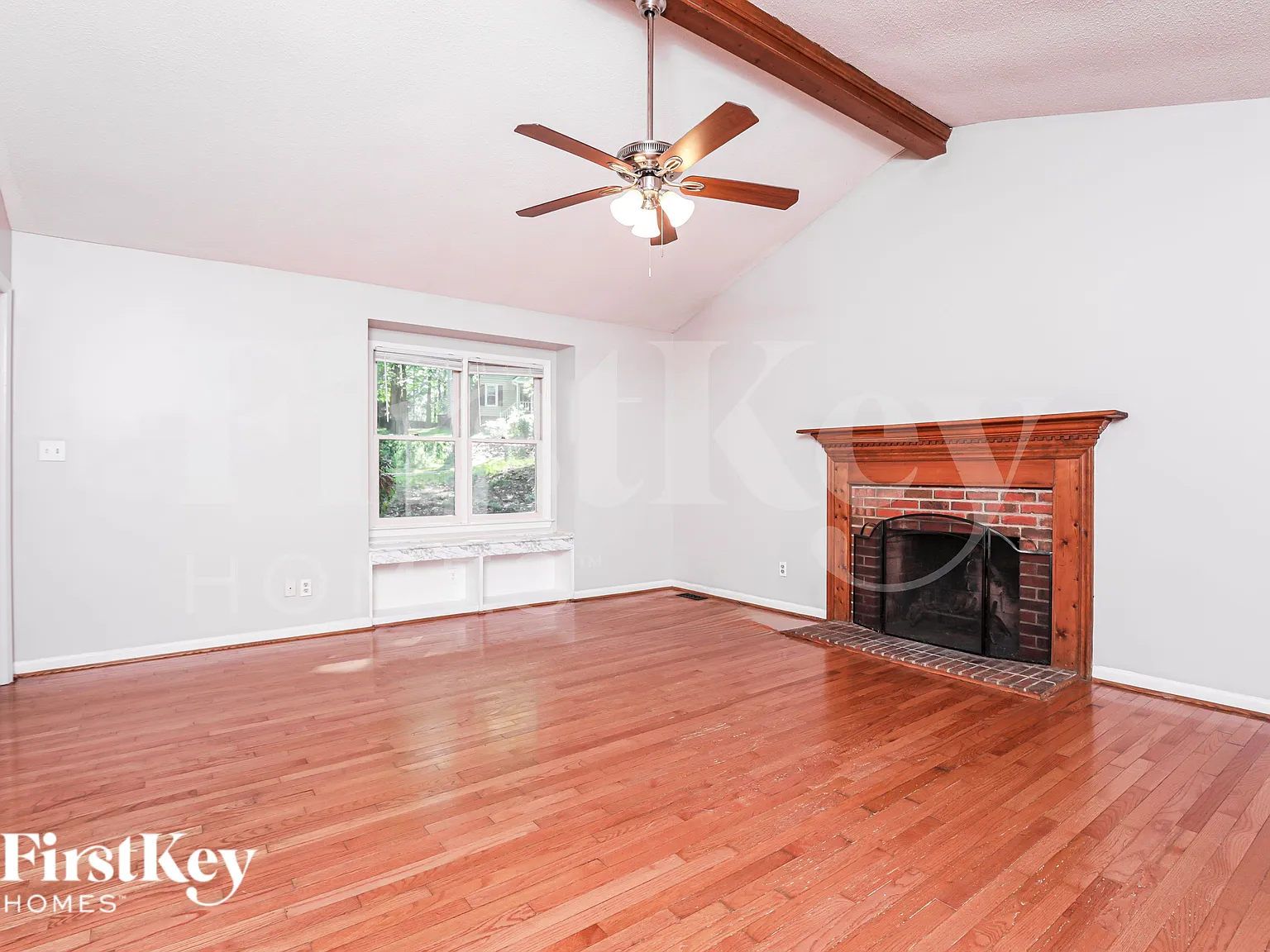 3 bed, 2.0 bath, 1395 sqft, $1,865 — Photo 3