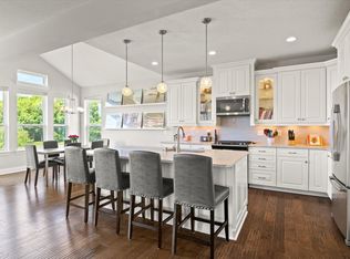 6792 Big Woods Dr, Excelsior, MN 55331