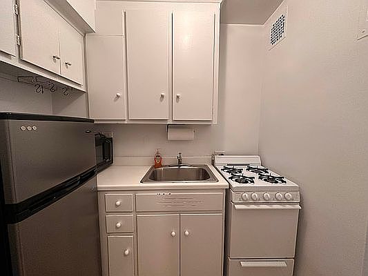 5th image of 71-40 112th St #49