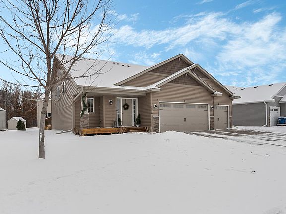 4th image of 1816 Perennial Ln NE