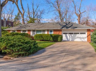 30 Norbloom Ave, Normal, IL 61761