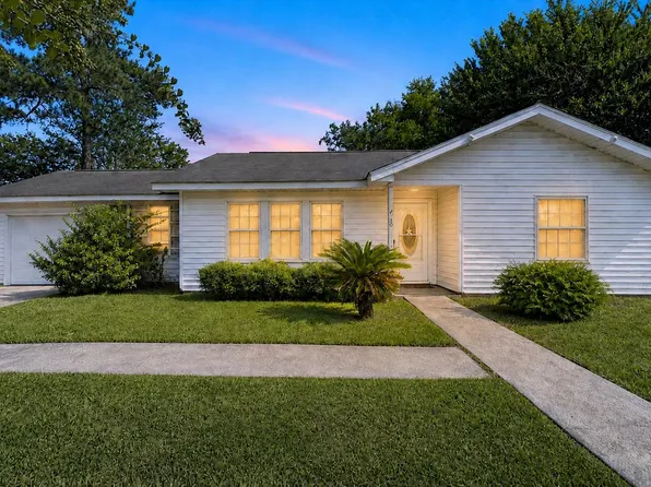 10 Byron Rd, Orange, TX 77630