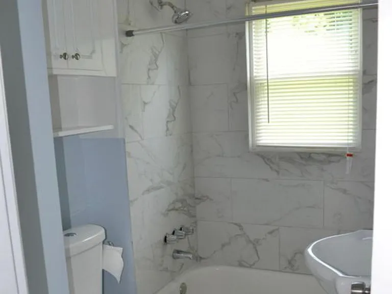 1523 Wurtele Ave — Photo 22