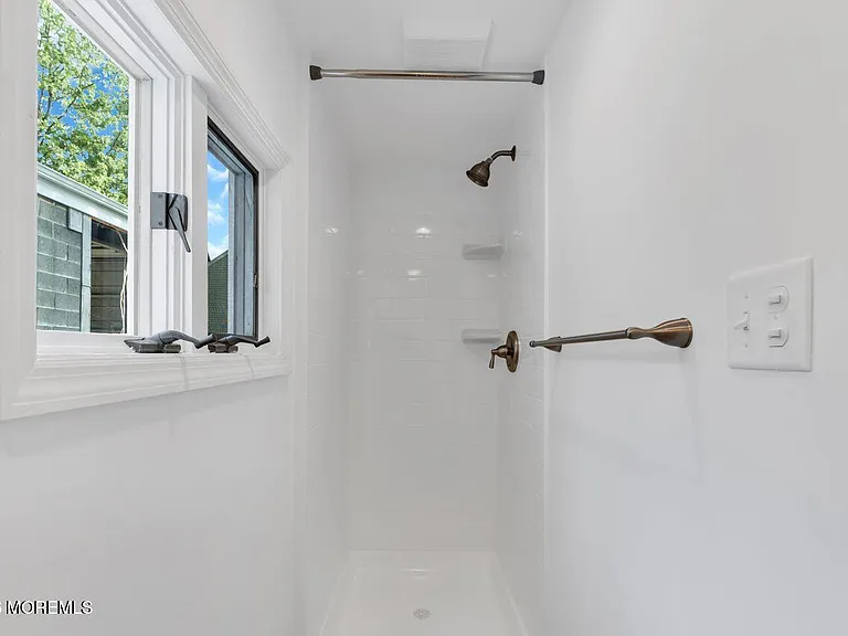 18 Maple Ave #B — Photo 12