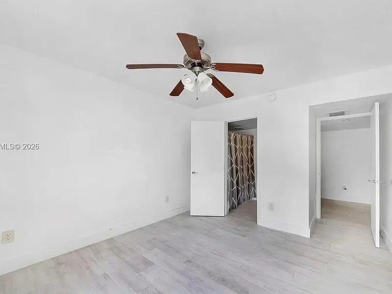 5760 Rock Island Rd #321 — Photo 16