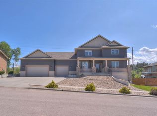 3013 Motherlode Dr, Rapid City, SD 57702