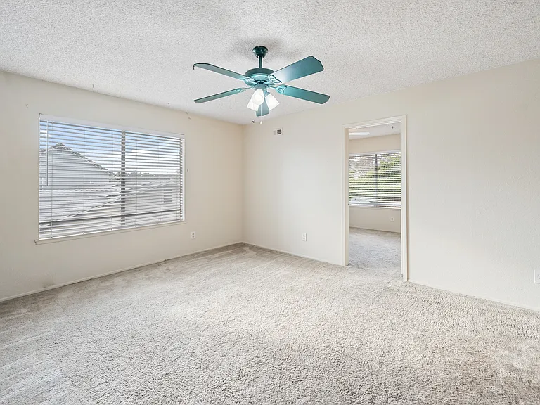 8936 Libra Dr — Photo 33