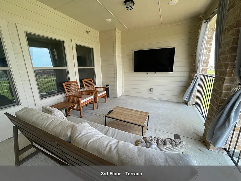 309 Ferndale St — Photo 45