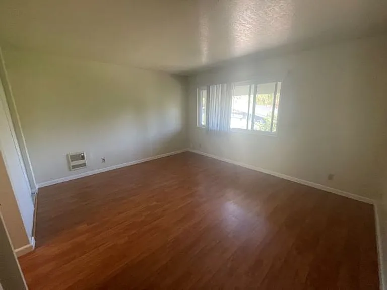 4560 Thornton Ave #15 — Photo 7