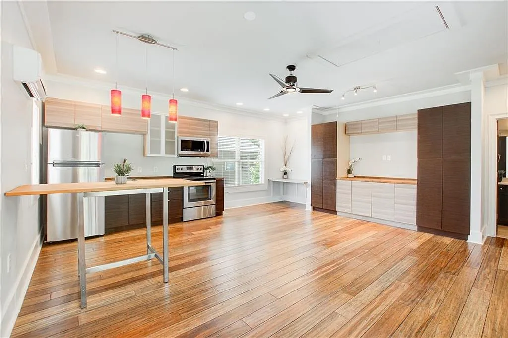 Studio, 1.0 bath, 467 sqft, $1,350 — Photo 3