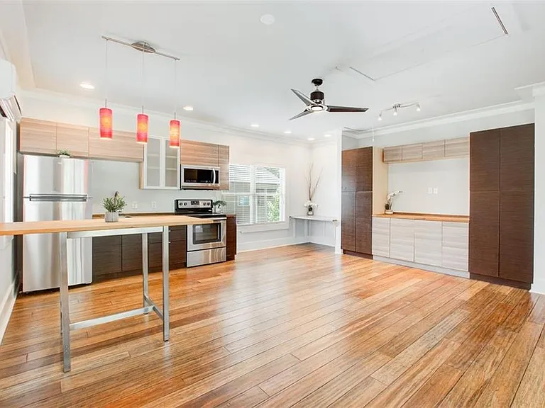 2058 Westwood Rd SE — Photo 3