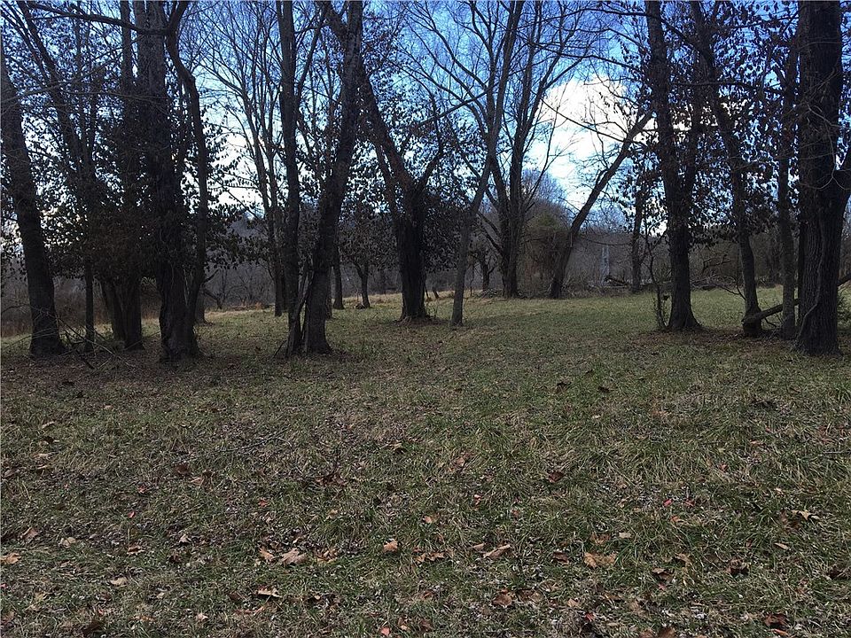 2nd image of 1401 N Crestview Rd