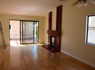 6829 Pear Tree Dr, Carlsbad, CA 92011