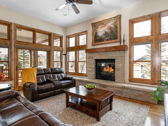 3rd image of 341 Harrier Cir