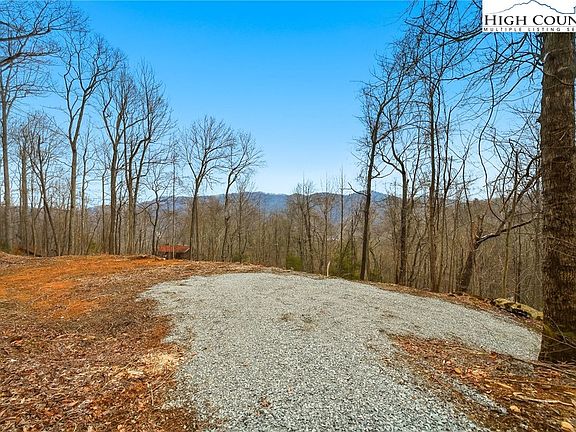 2nd image of 994 & 996 Willow Mountain Drive