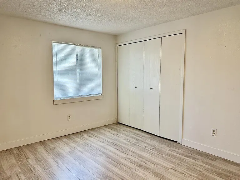 1351 Paul St — Photo 12