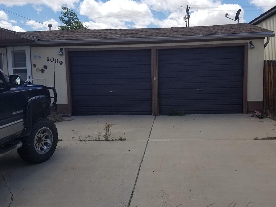 2nd image of 1009 Diamondville Ave