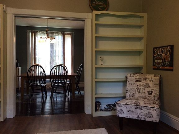 5th image of 215 Clay St
