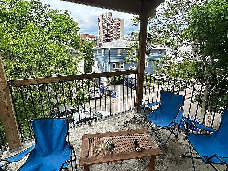 16 Copenger St #2B — Photo 11