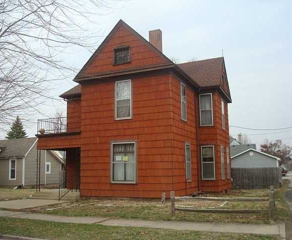 1st image of 808 E Wabash St
