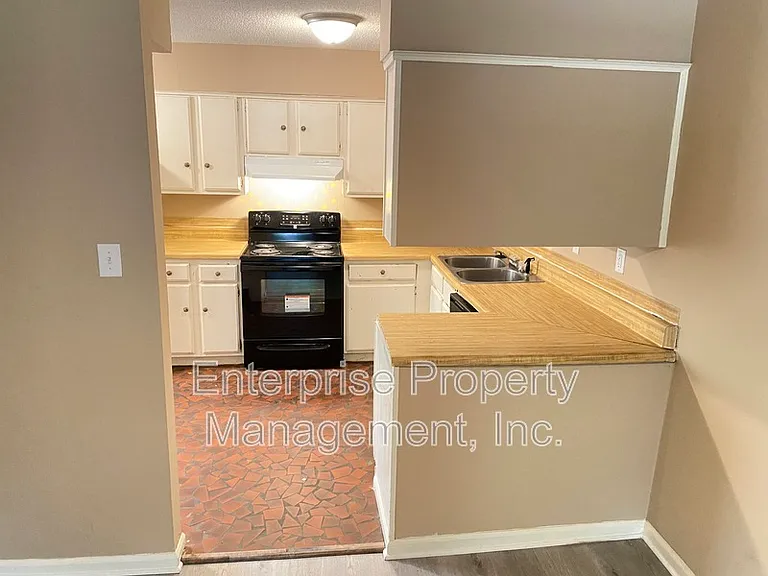 1982 Goldbrier Ln — Photo 11