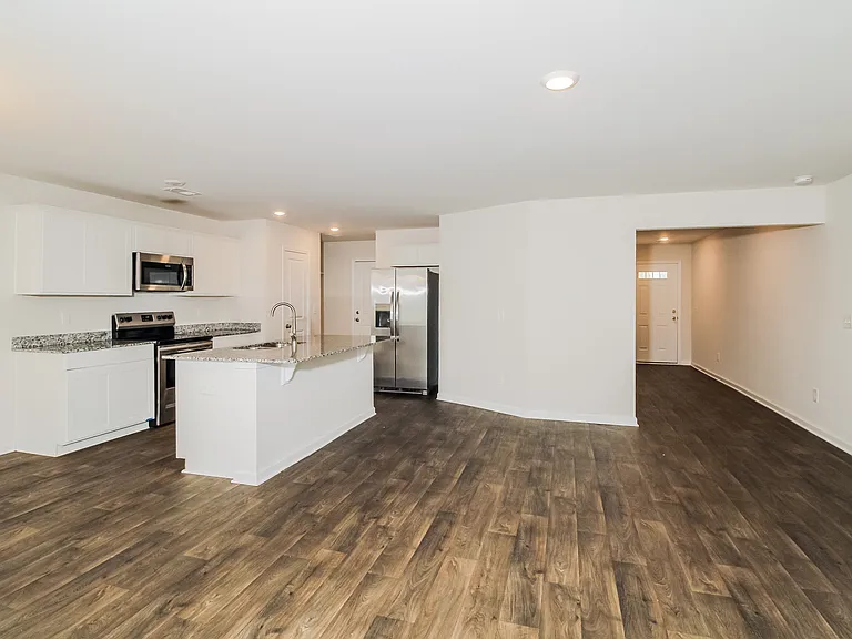 323 Longstone Ct — Photo 2