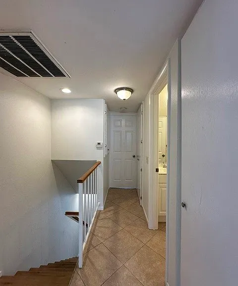 22865 Del Valle St — Photo 18