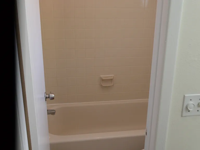 16510 Norwood Dr — Photo 9