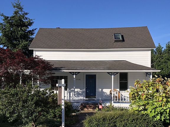 2nd image of 2528 Lancaster St