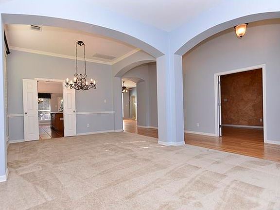 5th image of 1406 Lake Bluff Cv