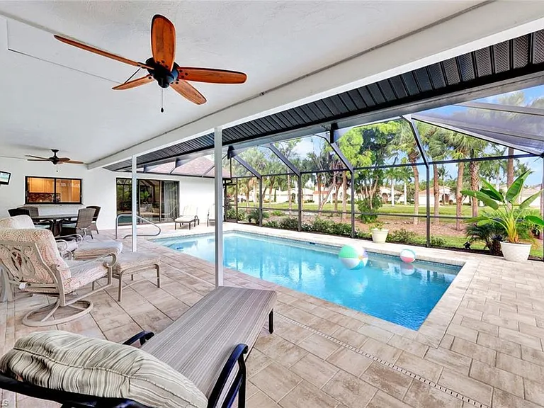 9940 Treasure Cay Ln — Photo 2