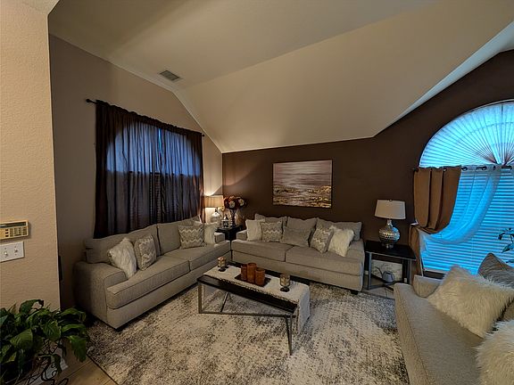2nd image of 4321 Brinker Ct