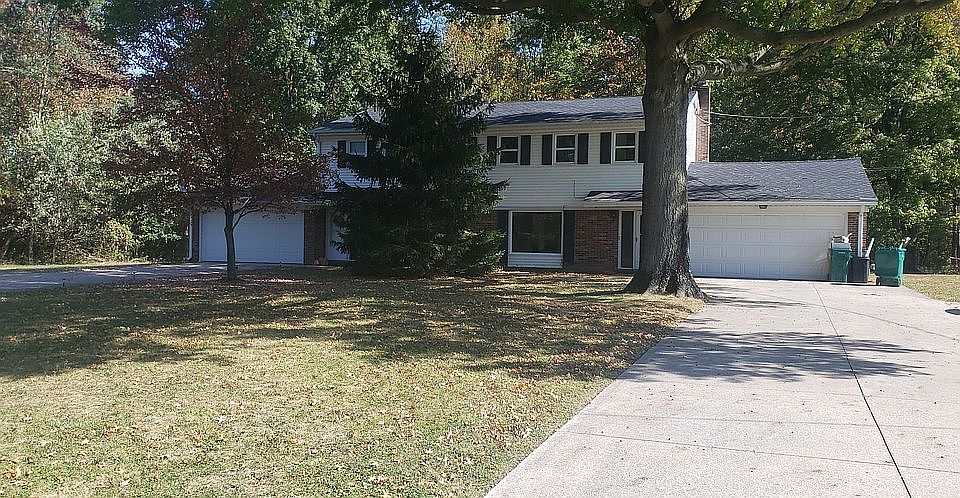 1st image of 9617 & 9619 Chamberlin Rd