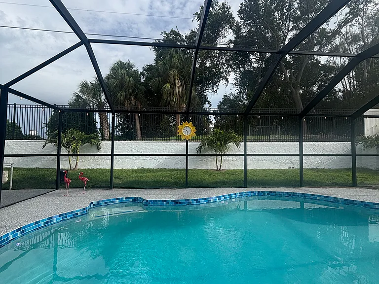 Seagull Dr — Photo 14