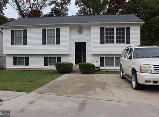 2 Dajobe Ct, Randallstown, MD 21133