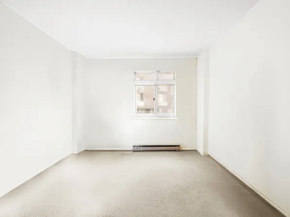 555 Main Street image 7 of 13