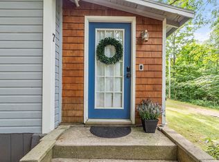 7 Beaver Lake Rd, Derry, NH 03038