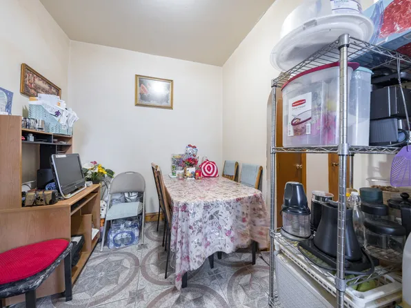 448 East 48th Street image 6 of 29