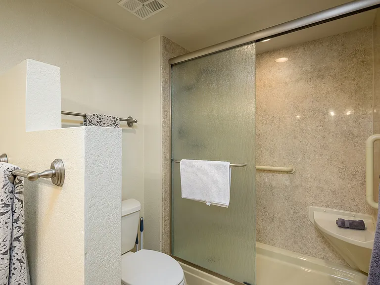 12212 N Paradise Village Pkwy S #252 — Photo 2