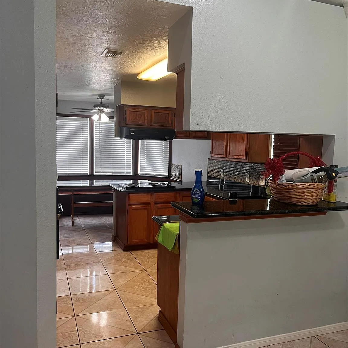 3 bed, 2.0 bath, 1516 sqft, $1,850 — Photo 3