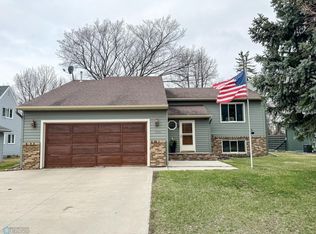 1731 Prairie Ln S, Fargo, ND 58103