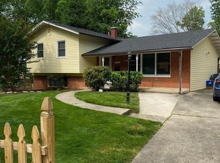 4113 Landgreen St, Rockville, MD 20853