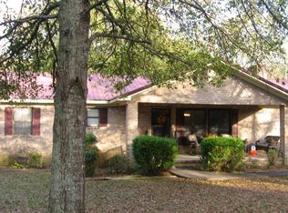 1418 White Plains Rd, Anniston, AL 36207